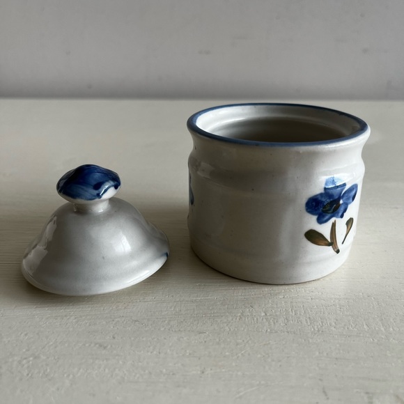 Vintage Porcelain jar - Picture 5 of 5